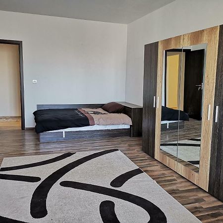 Tora Mora Appartement Varna Buitenkant foto