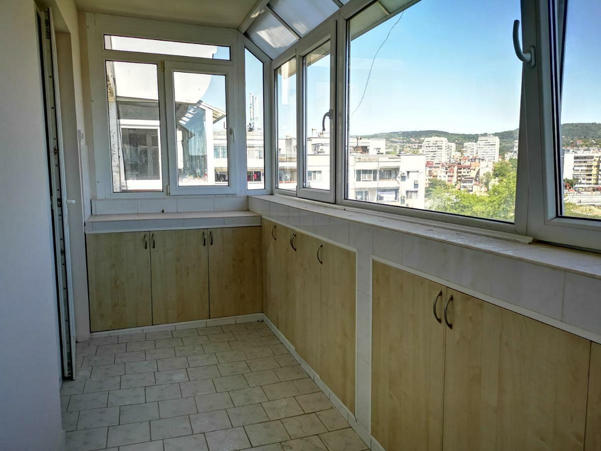 Tora Mora Appartement Varna Buitenkant foto