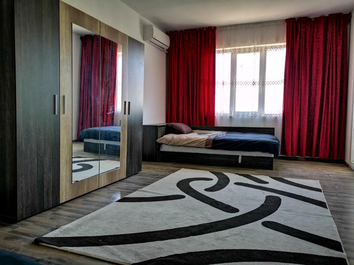 Tora Mora Appartement Varna Buitenkant foto